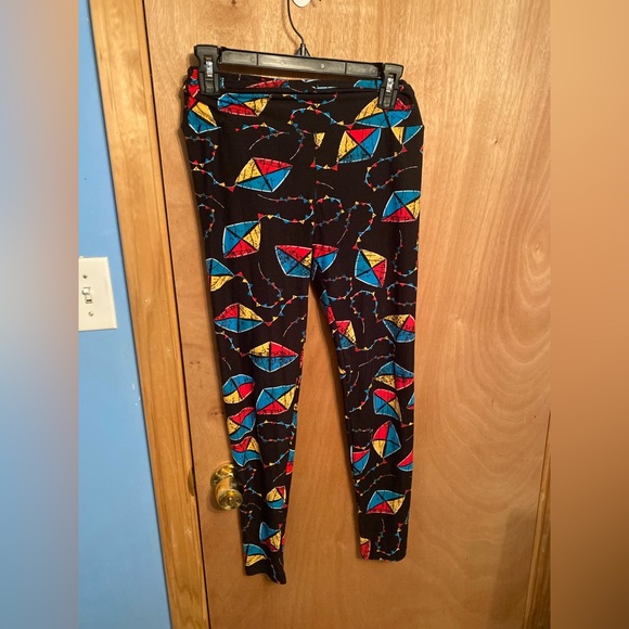 Women’s Lularoe patterned leggings bundle ❤️ - Picture 13 of 16